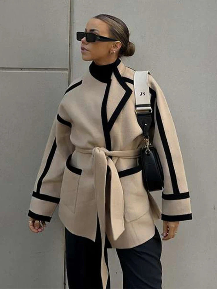 Spliced Contrast Woolen Coat
