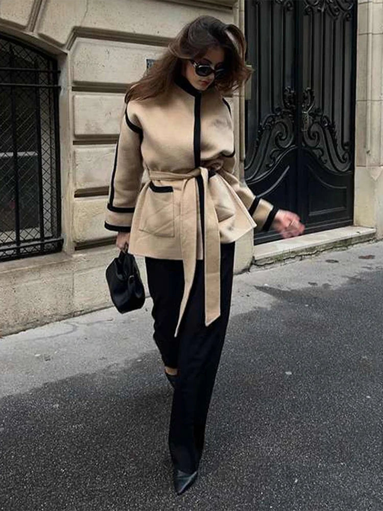 Spliced Contrast Woolen Coat